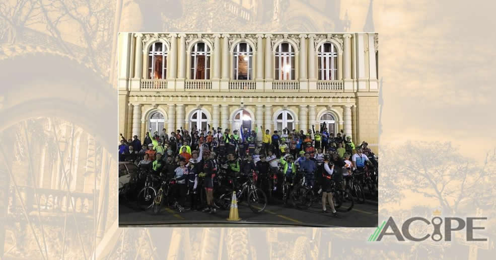 &quot;Pedal de Conscientização&quot; em Petrópolis tem adesão de mais de 130 ciclistas